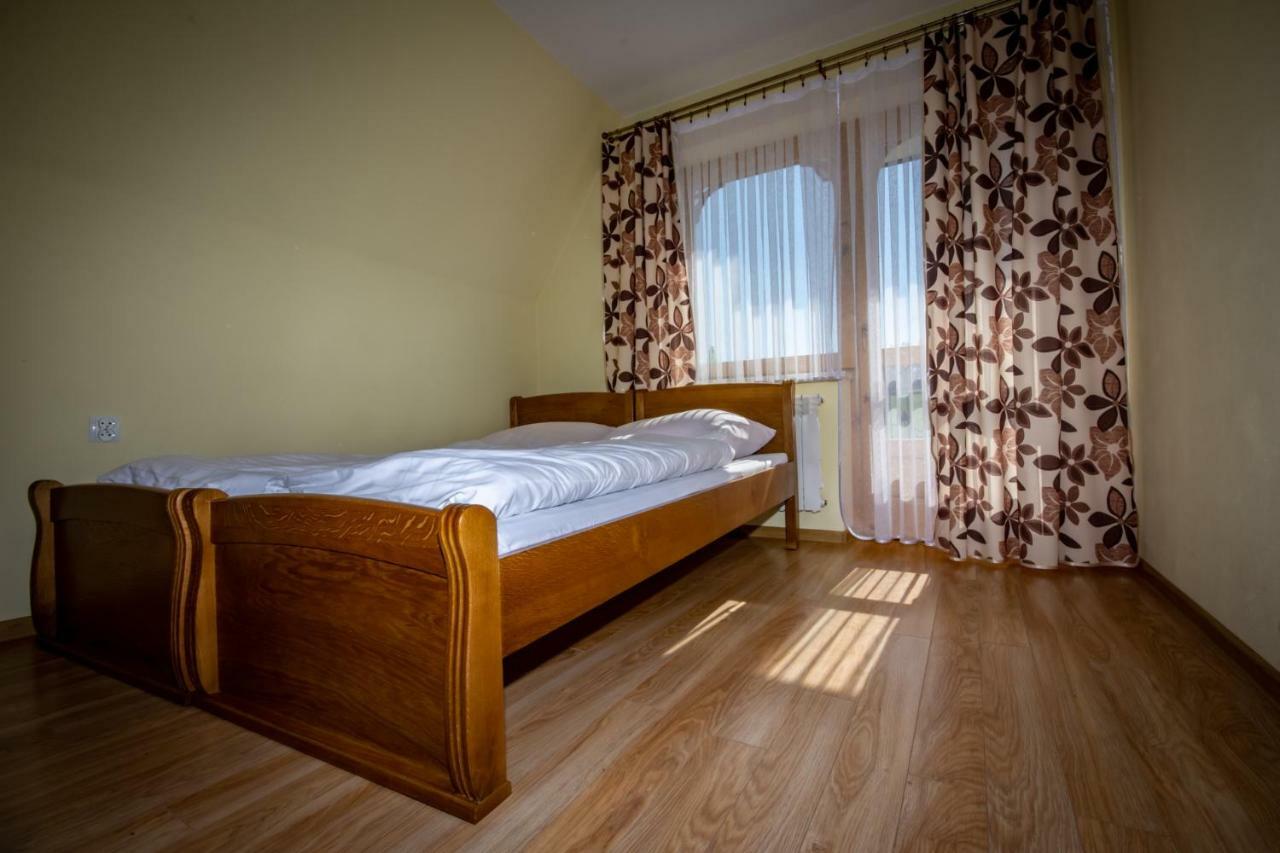 Podhalanski Dworek Z Jacuzzi Lesnica  Экстерьер фото